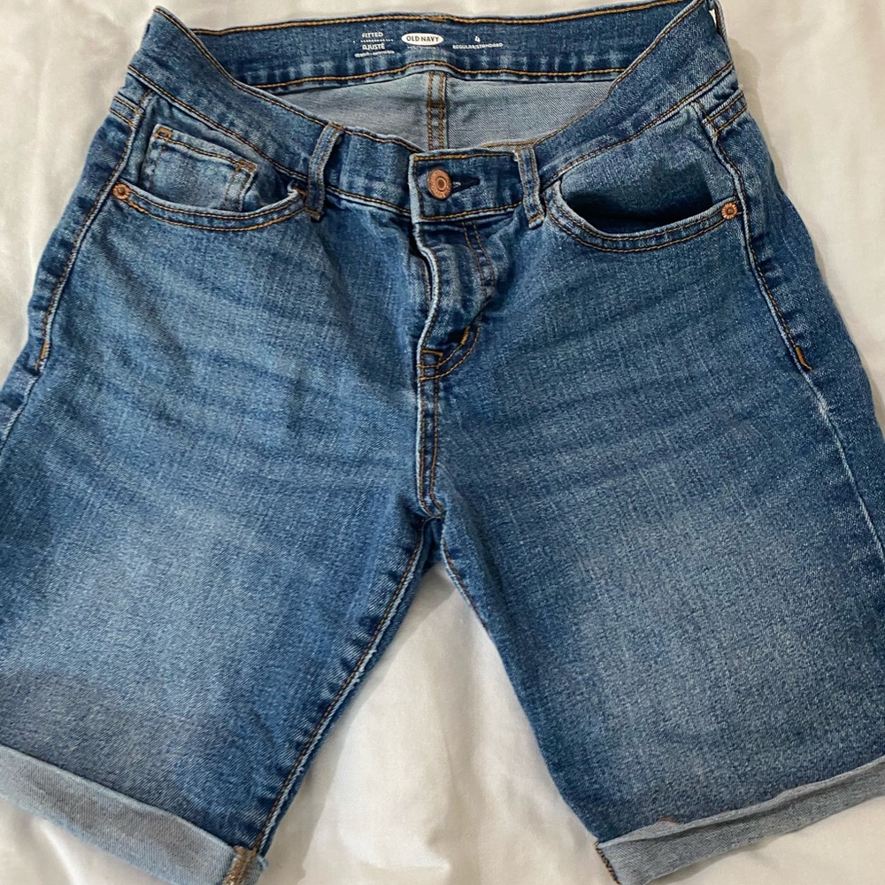 Old Navy Knee length shorts